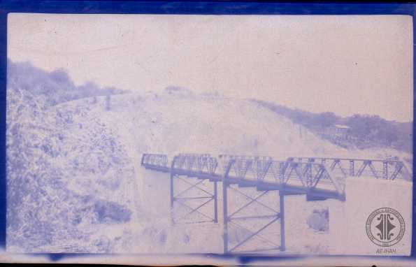 Vista de puente de hierro.