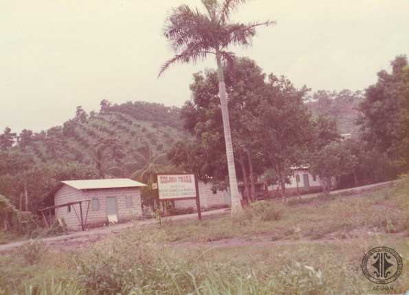 Huracán Fifi, vista de casas de la colonia twana. 